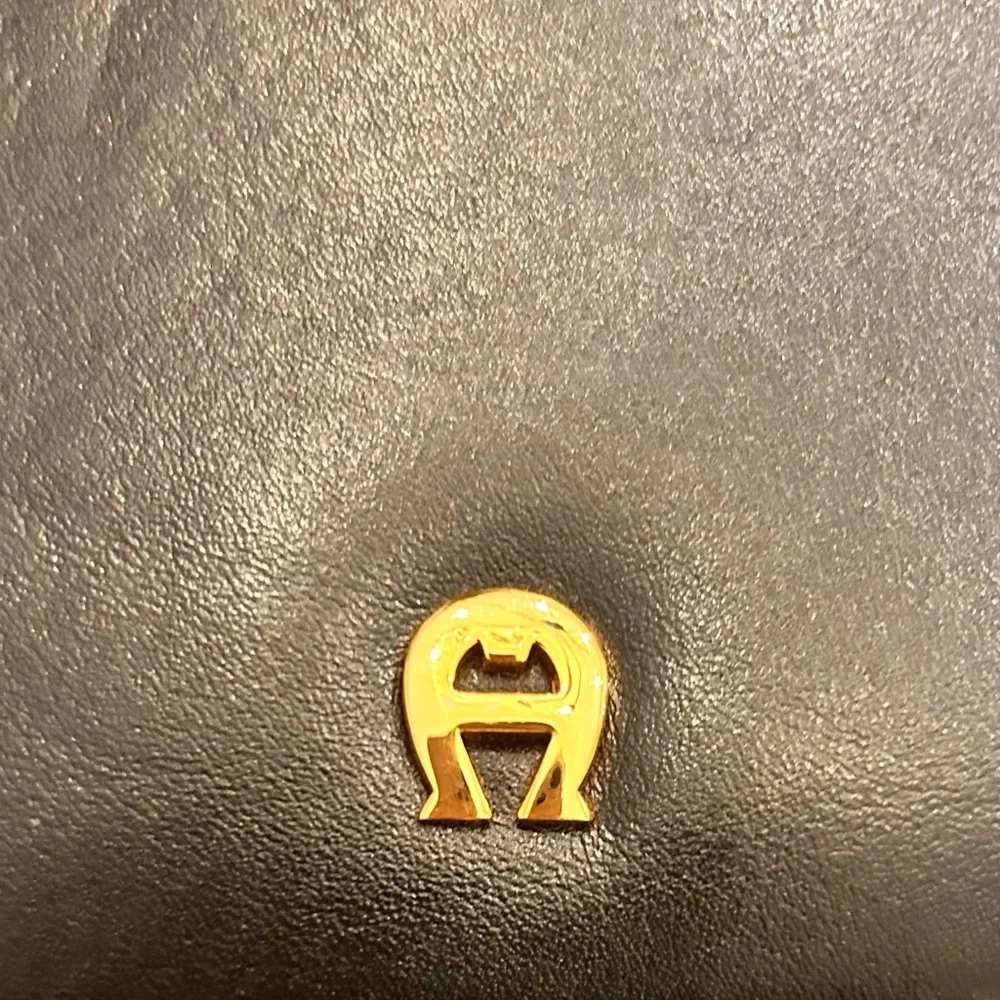 Etienne Aigner Black Leather Crossbody Bag - Picture 4 of 14